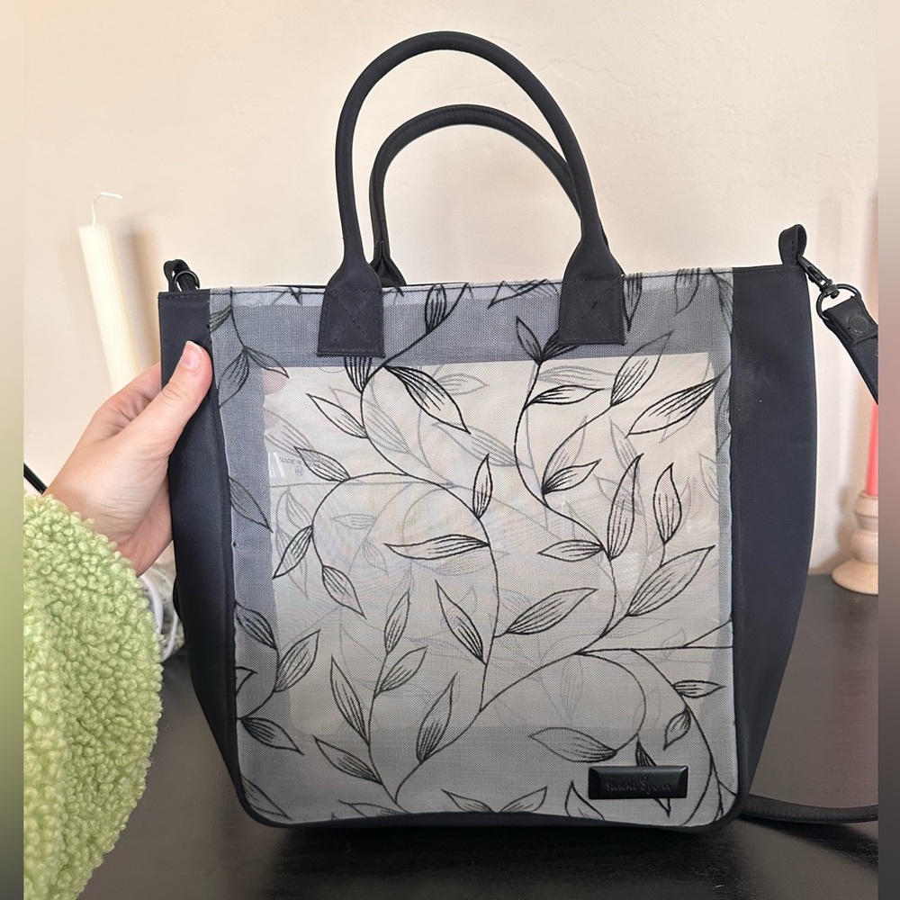 Falchi Sport mesh tote with vine embroidery